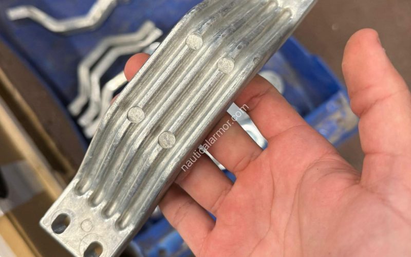 NAUTICAL ARMOR - SACRIFICIAL ANODES - 680 - Yamaha Mariner compatible anode YMH 801112